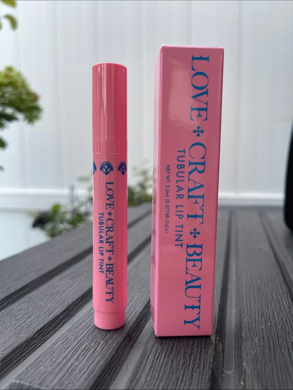 LOVE+CRAFT+BEAUTY - Tubular Lip Tint - New Wave Nude